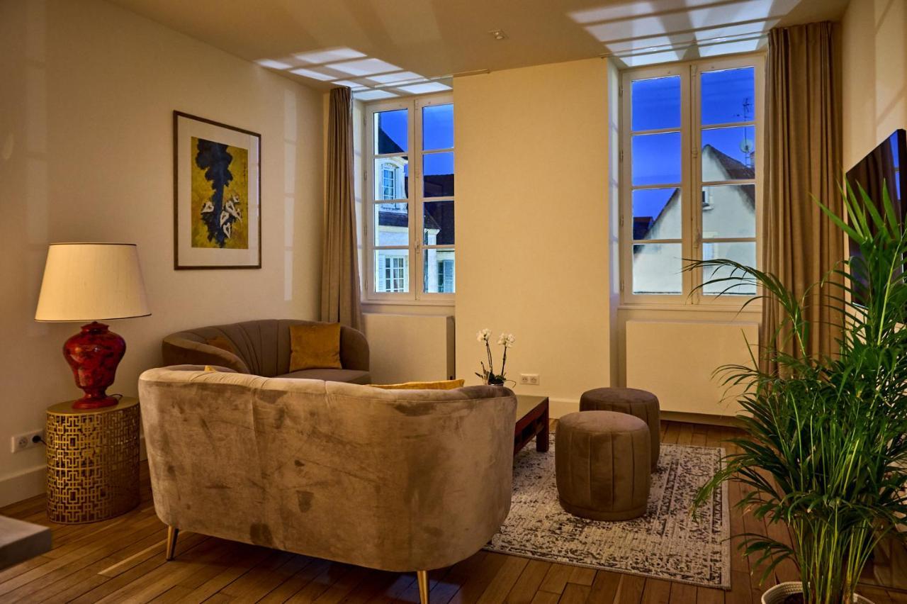 Appartement Montagnon - Les Suites Du Palais - Classe 4 Etoiles, Parking Prive, Vue Cathedrale, 3 Chambres, Primo C0Nciergerie Nevers Eksteriør bilde
