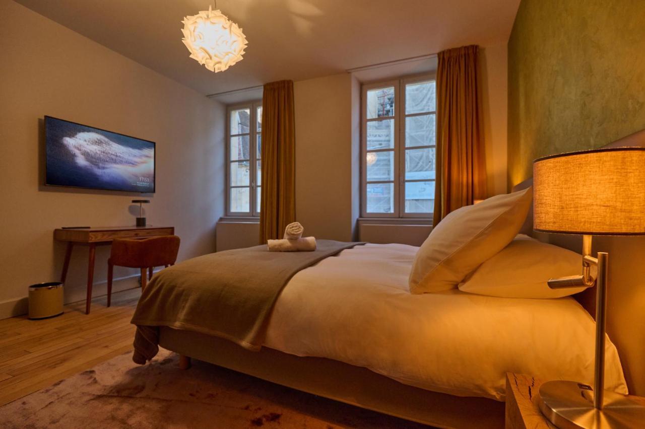Appartement Montagnon - Les Suites Du Palais - Classe 4 Etoiles, Parking Prive, Vue Cathedrale, 3 Chambres, Primo C0Nciergerie Nevers Eksteriør bilde
