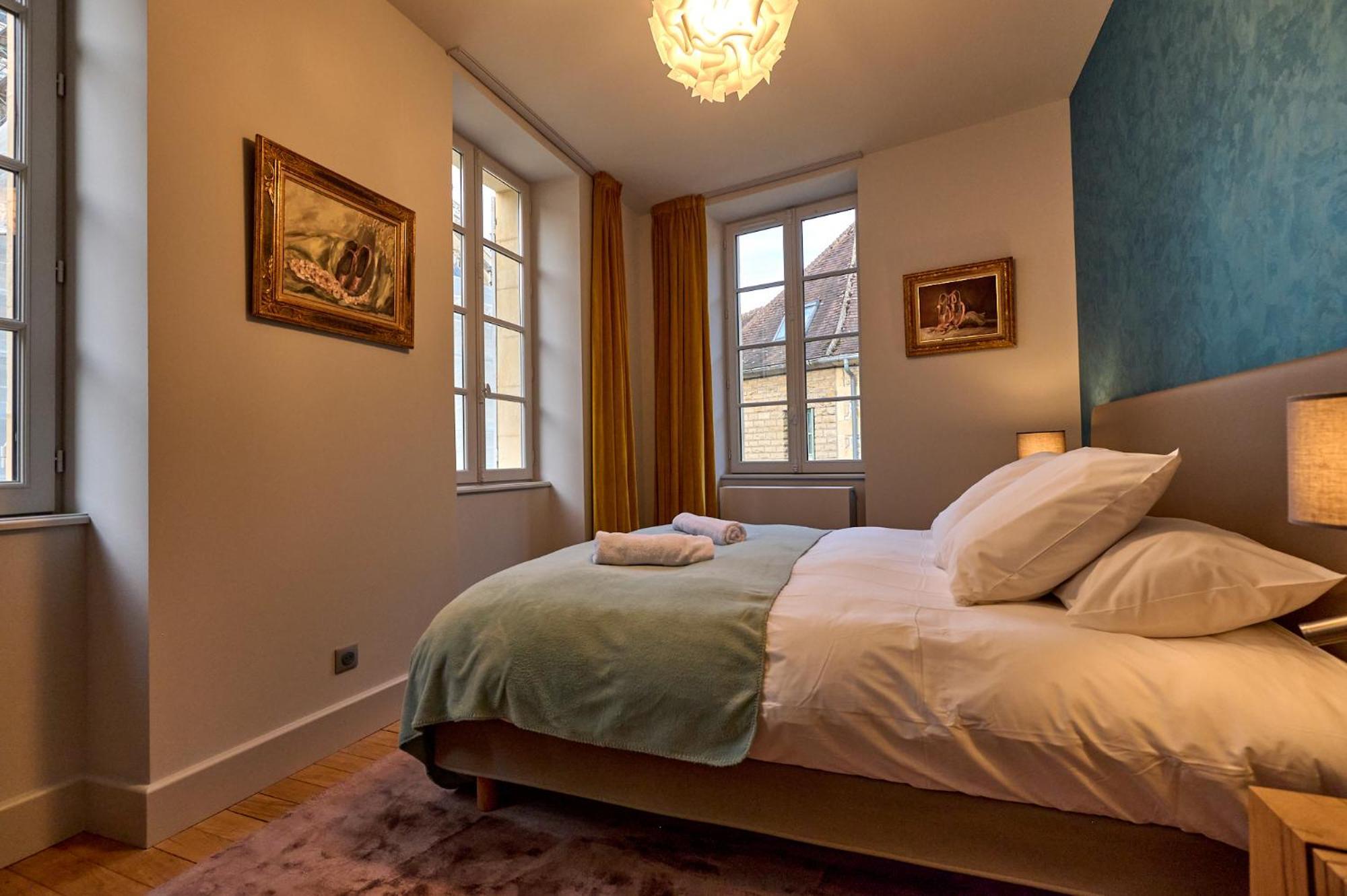 Appartement Montagnon - Les Suites Du Palais - Classe 4 Etoiles, Parking Prive, Vue Cathedrale, 3 Chambres, Primo C0Nciergerie Nevers Eksteriør bilde