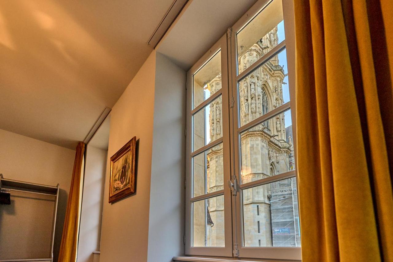 Appartement Montagnon - Les Suites Du Palais - Classe 4 Etoiles, Parking Prive, Vue Cathedrale, 3 Chambres, Primo C0Nciergerie Nevers Eksteriør bilde